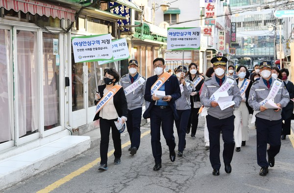 사진)4월 15일 열린 민·관·경 합동 성매매 근절 캠페인. ⓒ경기타임스