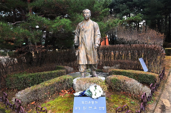 사진)올림픽공원에 있는 수원 출신 독립운동가 임면수 선생 동상.ⓒ경기타임스