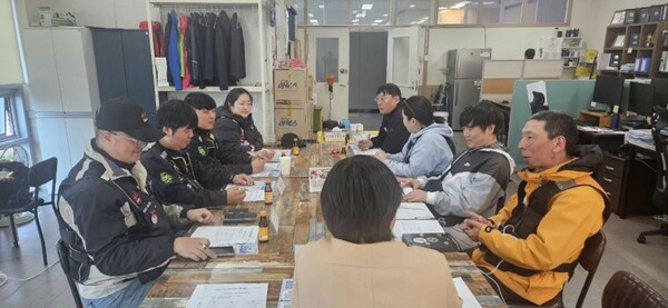 지난해 선발된 8명의 배달라이더 안전지킴이가 안전 신고 활성화, 대시민 인식           개선 등 활동을 펼치고 있다. ⓒ경기타임스