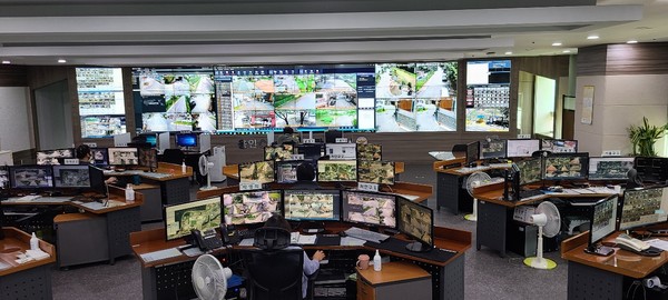 사진)용인시 CCTV 통합관제센터 모습ⓒ경기타임스